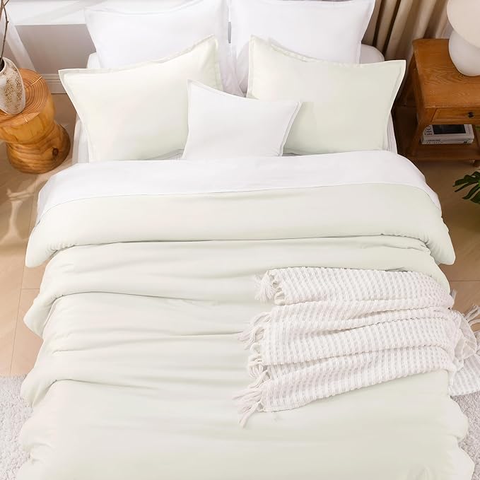 Litanika Ivory Comforter Set King Size, 3 Pieces Lightweight Solid Bedding Comforter Set, All Season Fluffy Bed Set (104x90In Comforter & 2 Pillowcases)