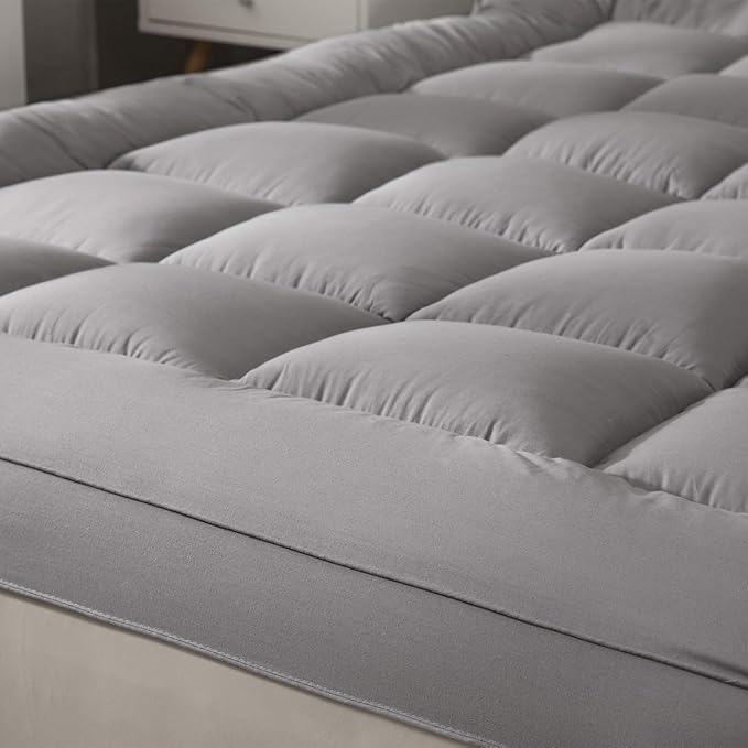 Plush Extra Thick Twin XL Mattress Topper, Soft & Cooling Pillow Top Bed Topper for Back Pain with 300TC Cotton Cover, Overfilled Mattress Pad Cover for Back Pain, Fit to 6”-22” Mattress.