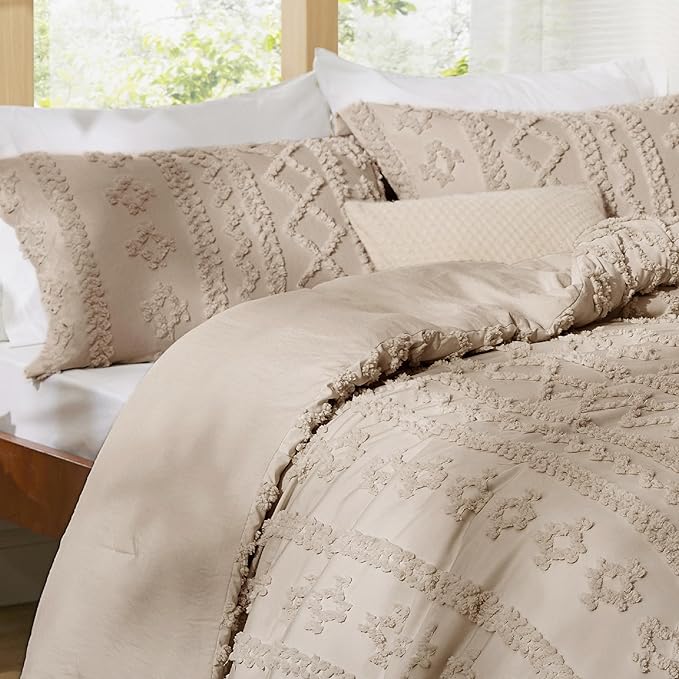 Bedsure Tufted Boho Comforter Set Queen Size - Khaki Boho Bed Set, GentleSoft™ 3 Pieces Farmhouse Shabby Chic Embroidery Bedding, Gifts for Woman, Soft Jacquard Queen Comforter for All Seasons