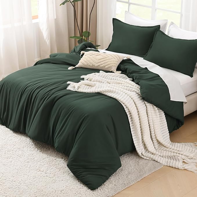 Litanika Forest Green Oversized King Comforter Set Super King Plus Size, 3 Pieces Lightweight Solid Bedding Comforter Set, All Season Fluffy Bed Set (128x120In Comforter & 2 Pillowcases)