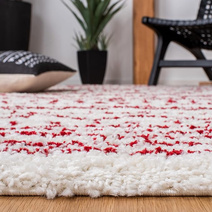 SAFAVIEH Arizona Shag Collection Area Rug - 5'1" x 7'6", Ivory & Red, Moroccan Design, Non-Shedding & Easy Care, 1.6-inch Thick Ideal for High Traffic Areas in Living Room, Bedroom (ASG741P)