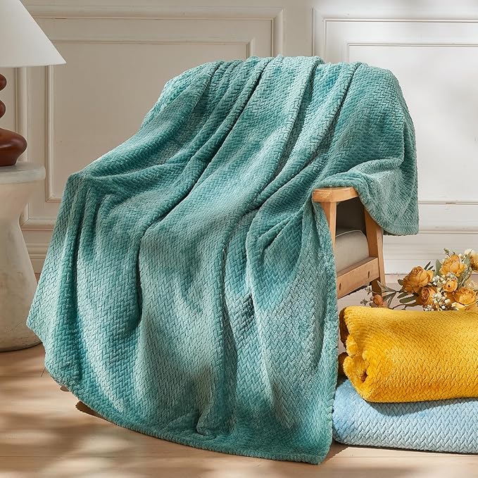 NEWCOSPLAY Super Soft Twin Blanket Light Teal Premium Silky Flannel Fleece Leaves Pattern Lightweight Bed Blanket All Season Use (Light Teal, Twin(60"x80"))