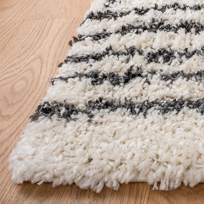 SAFAVIEH Area Rug 8x10 - Arizona Shag Collection - Large - Ivory & Black, Moroccan Design, Non-Shedding & Easy Cleaning, Ultra Plush Thick Pile, Ideal for Living Room, Bedroom, Dining Space (ASG741Z)
