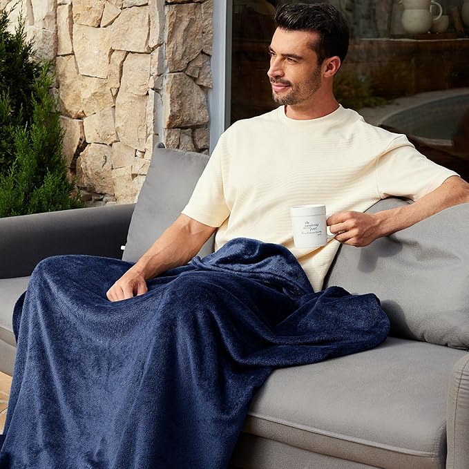 Exclusivo Mezcla Fleece Blanket King Size for Bed, Super Soft and Warm, All Season Use, Cozy, Plush, Lightweight, 120x120 Inches, Navy Blue