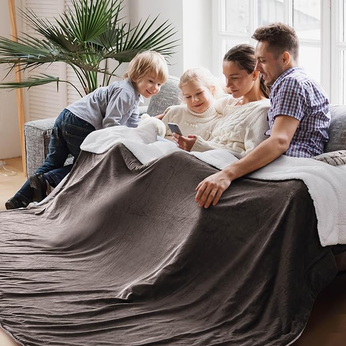 Bedsure GentleSoft Sherpa Fleece Oversized Cal King Blankets for Bed - Thick and Warm Throw for Women and Men, Soft Fuzzy Plush Large Blanket for Winter, Brown, 112x98 Inches
