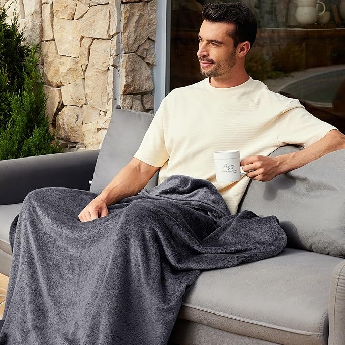 Exclusivo Mezcla Extra Large Fleece Throw Blanket for Couch, Sofa, 300GSM Super Soft and Warm Blankets, Grey Throw All Season Use, Cozy, Plush, Lightweight, 50x70 Inches